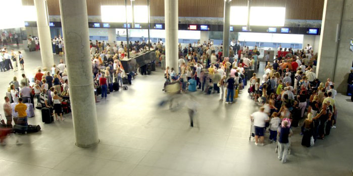 Dalaman, İlk Easyjet Uçağını Karşıladı