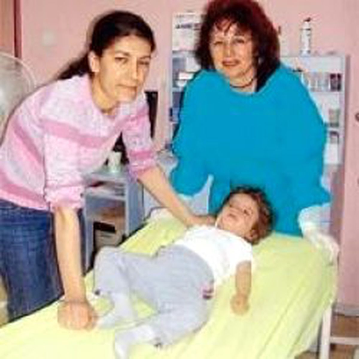 Minik Ezgi'nin Varisleri Patlamaya Hazır Bomba