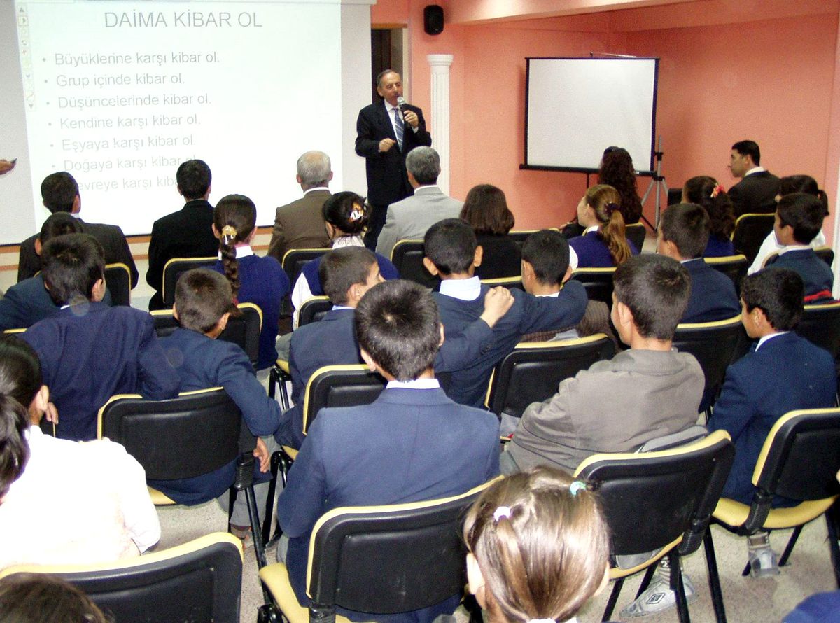 Samsatlı Öğrencilere Başarının Önündeki Engeller Anlatıldı