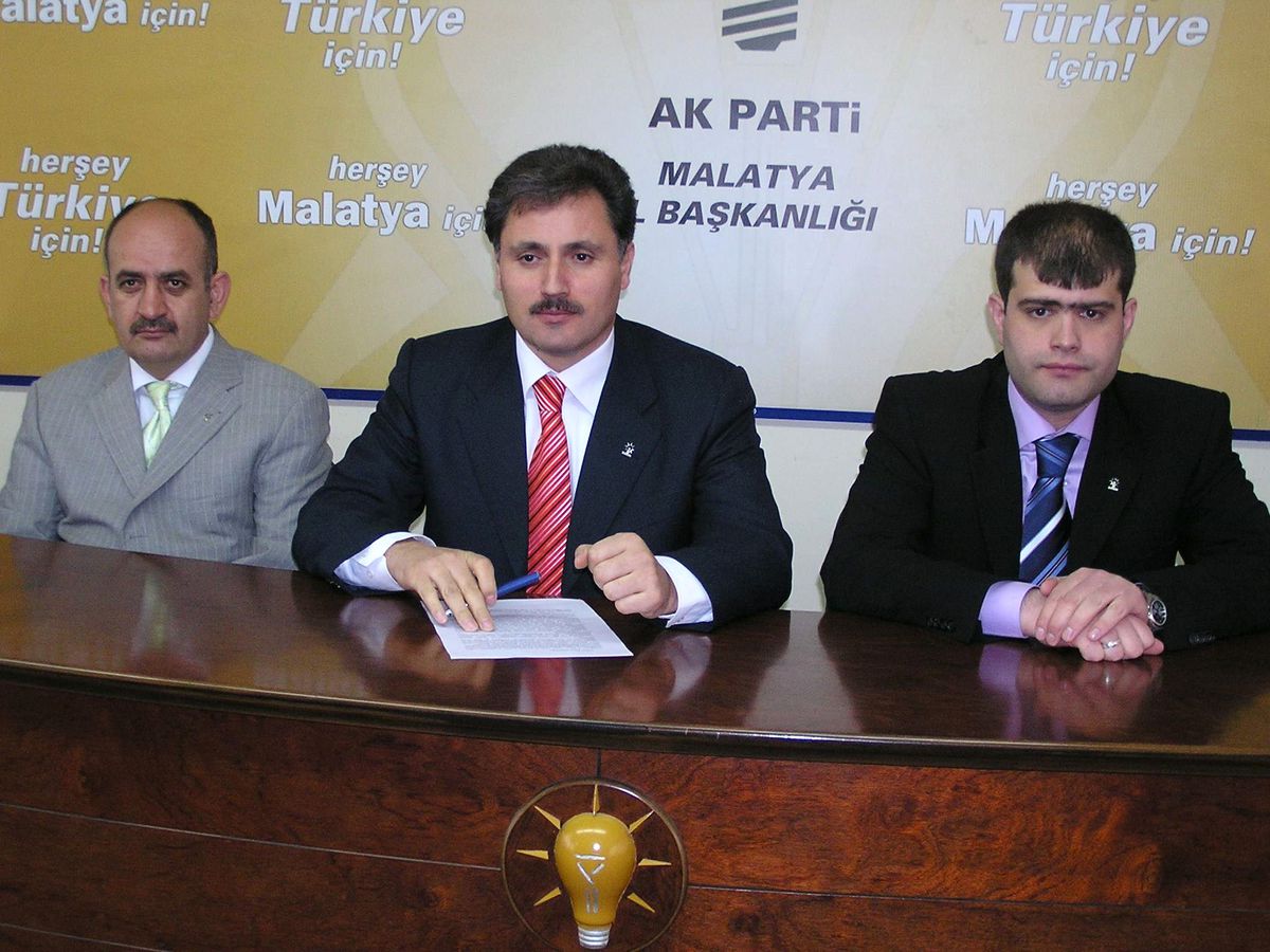 AK Parti İl Başkanı'ndan Muhalefet Partilerine Tepki