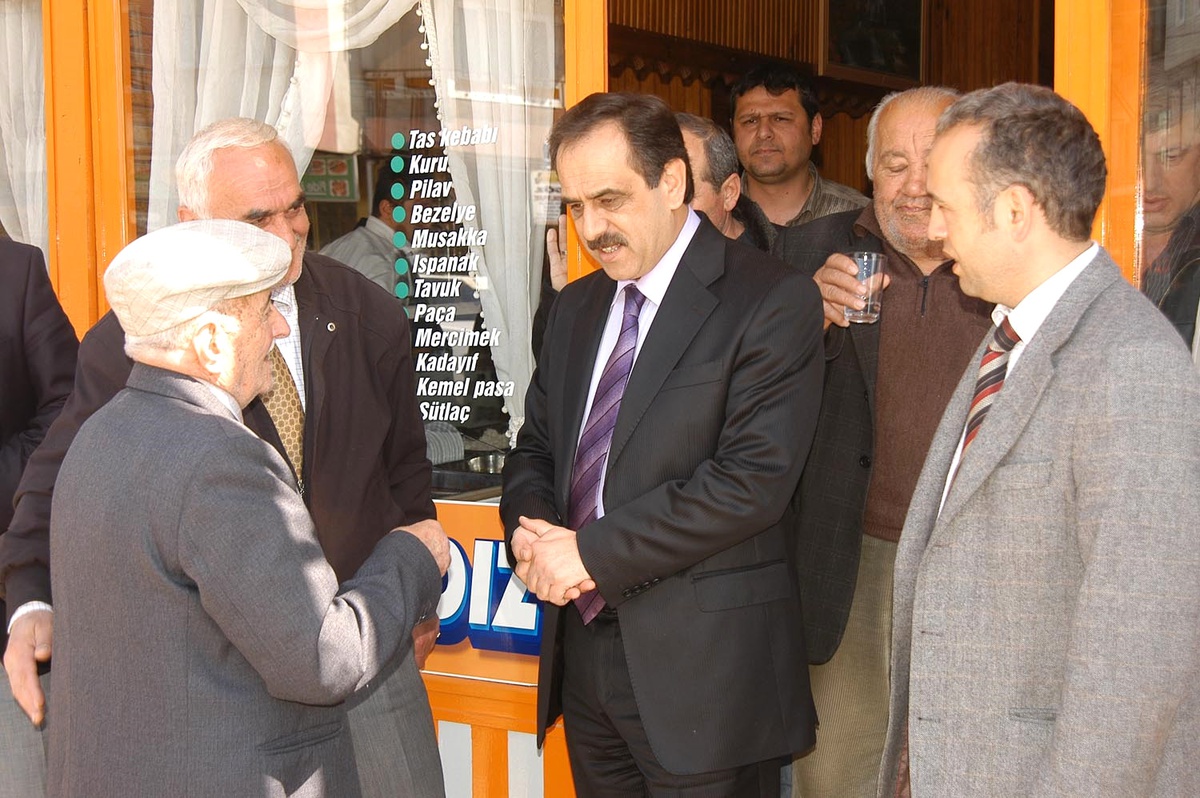 Başkan Yazıcı'dan Esnaf Ziyareti