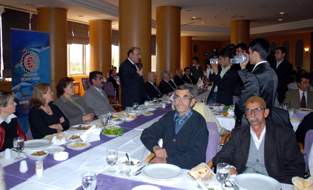 Gto'dan Huzurevi Sakinlerine Yemek