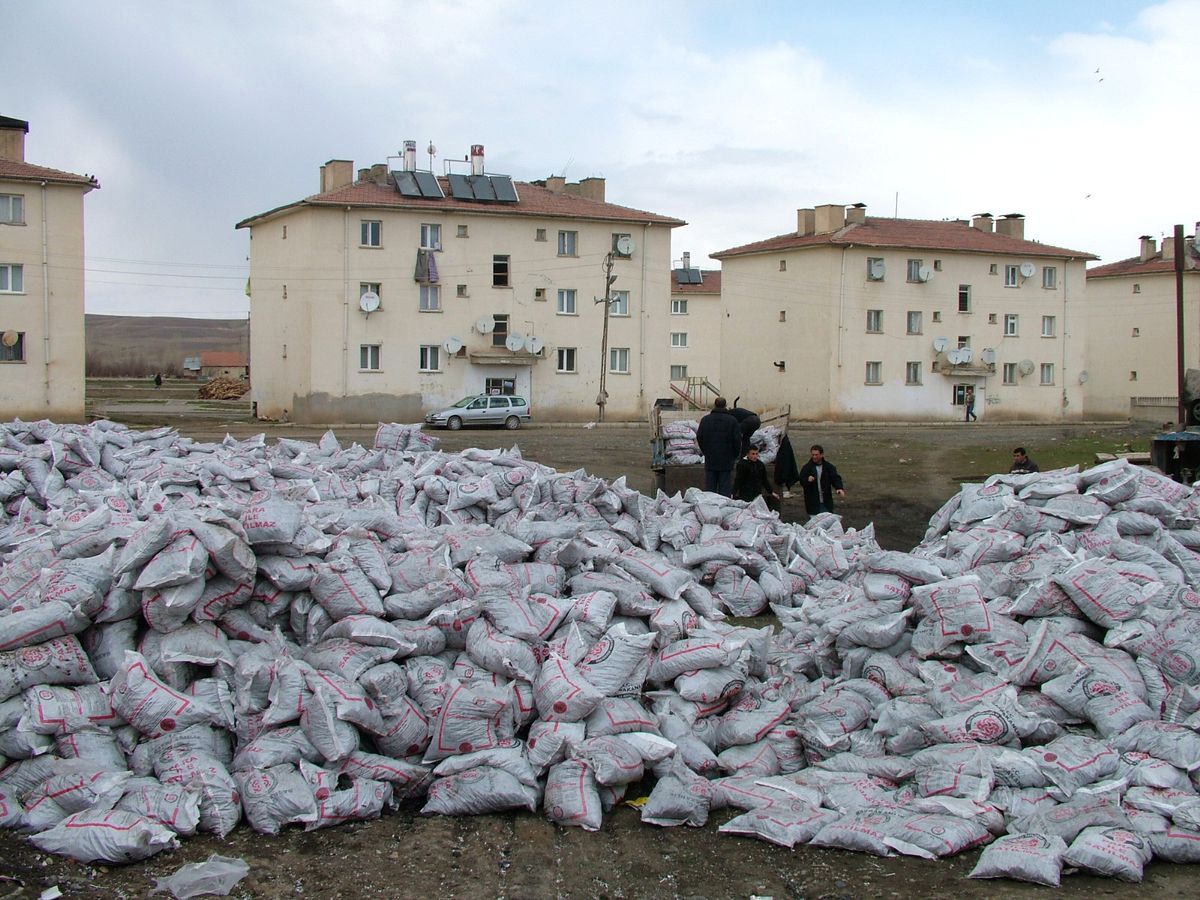 Kış Gelmeden Kömür Dağıtımı