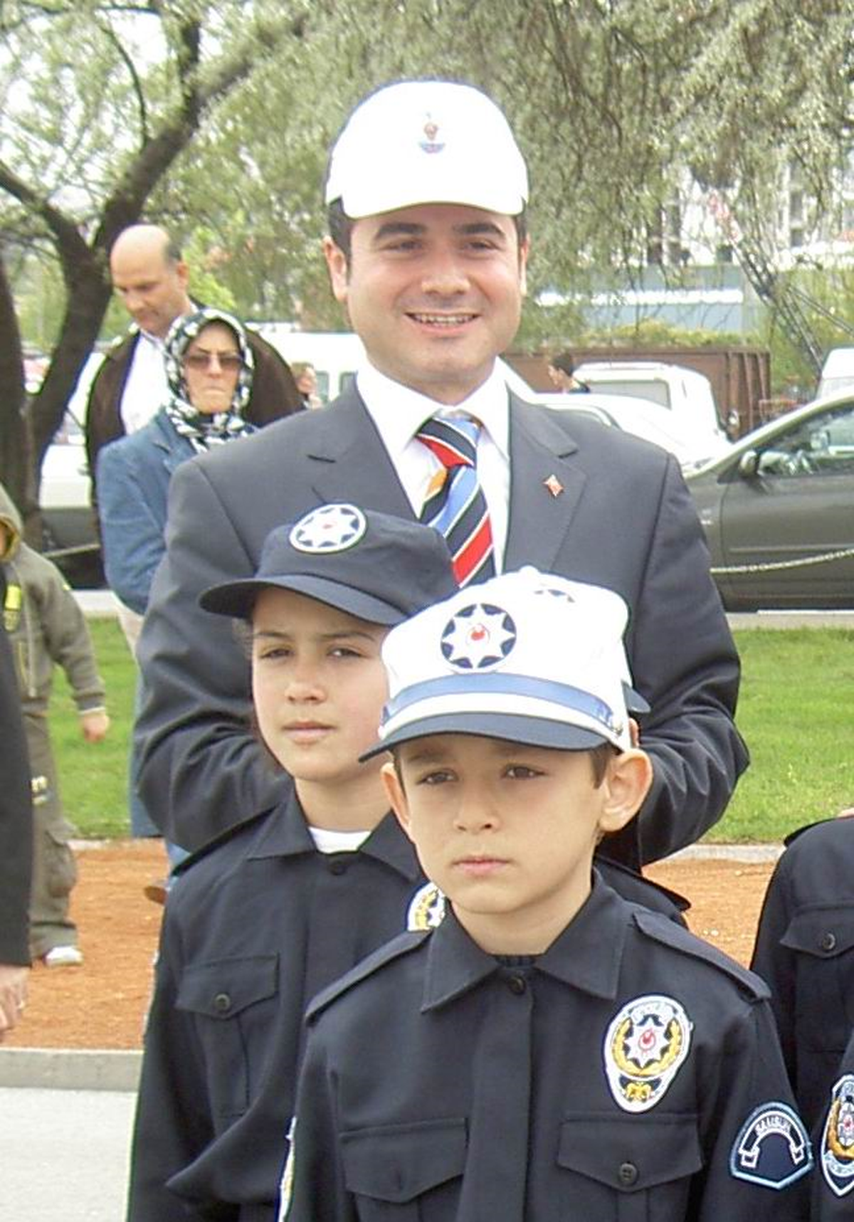 Milletvekili Kılıç'tan Polise Övgü