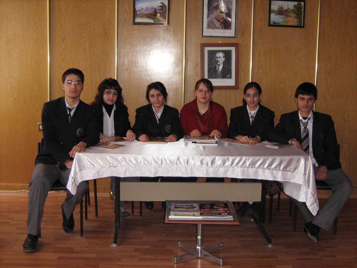 Minik Öğrenciler Ödüllendirildi