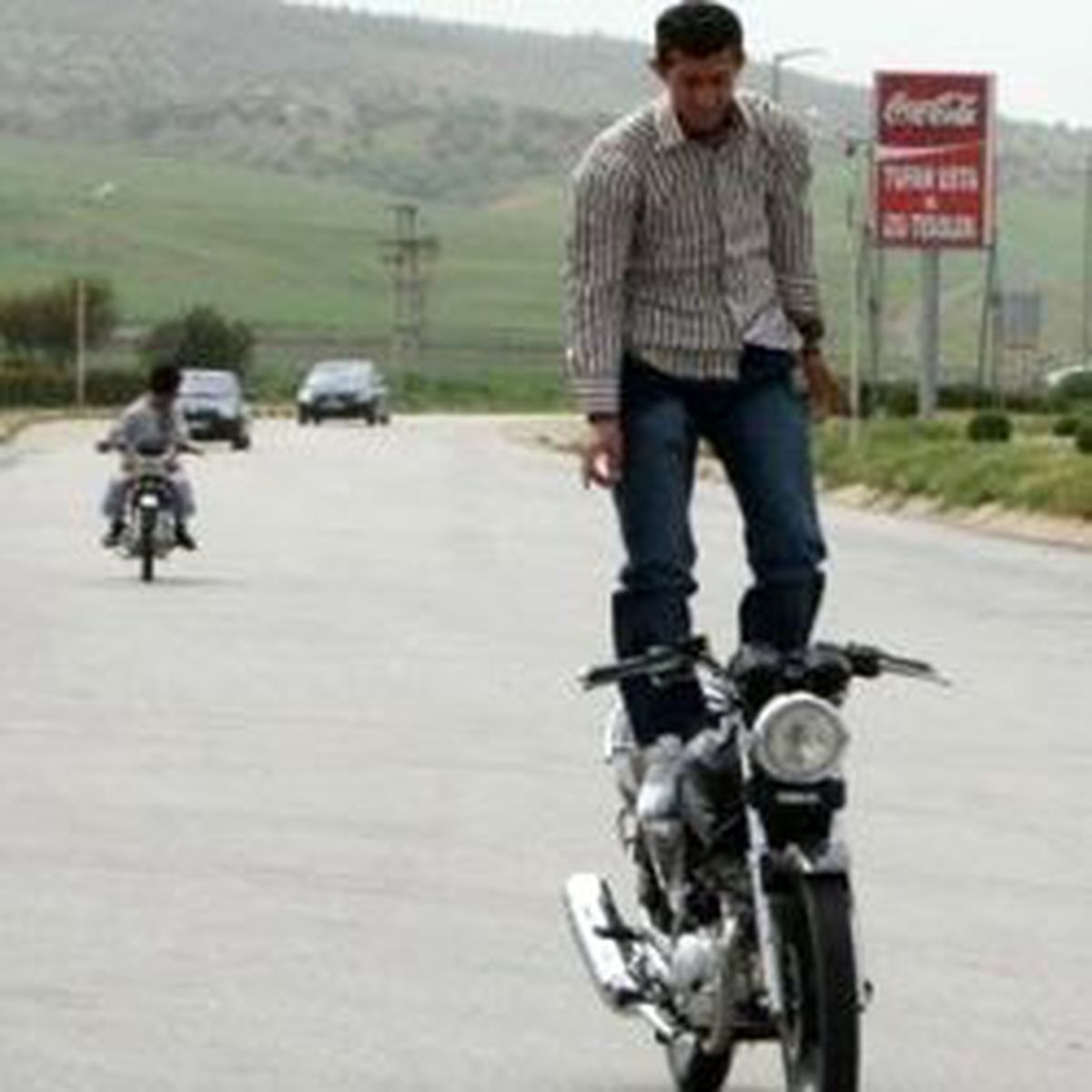 Otobanda Motosiklet Şov Hastanede Bitti