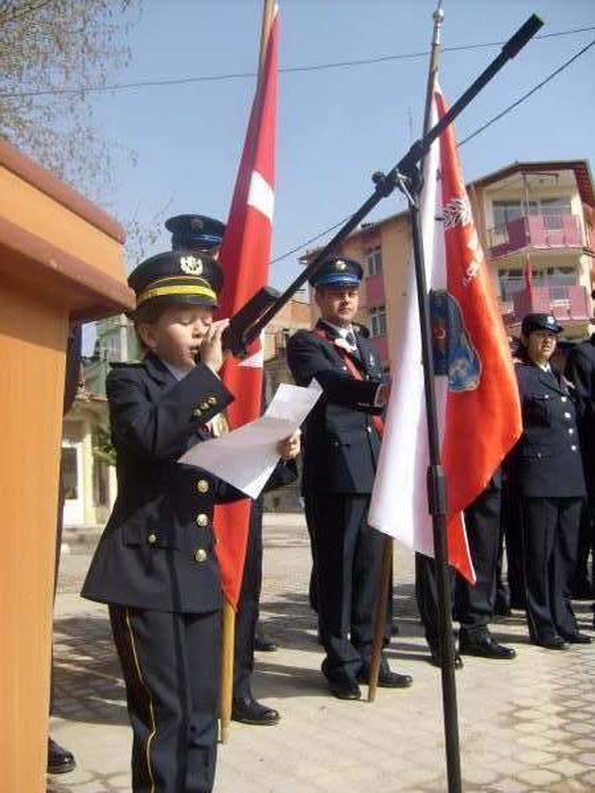 Polis Teşkilatının Kuruluş Yıldönümü Şiirlerle Kutlandı
