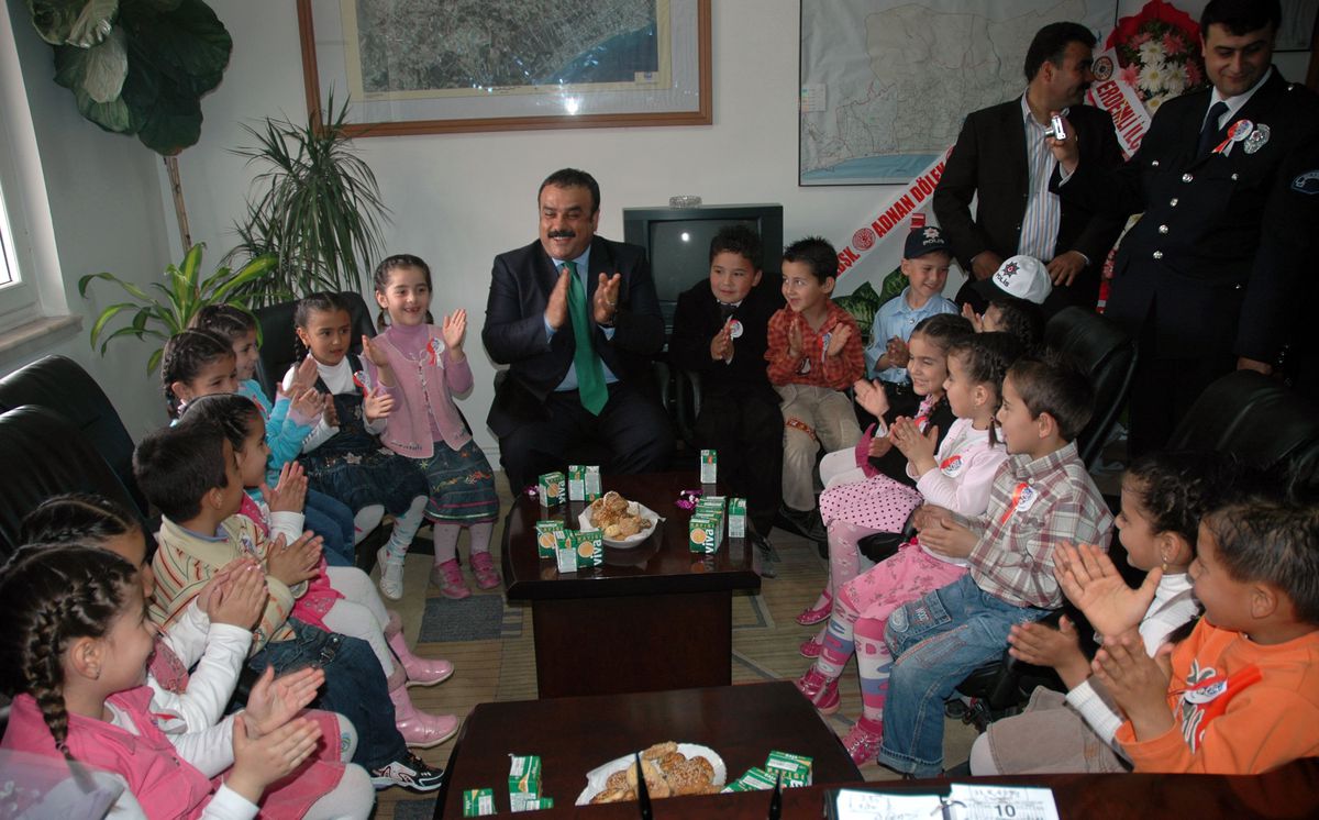 Sanatçı Bülent Serttaş: 'Polis ve Asker Dostu Sanatçıyım'