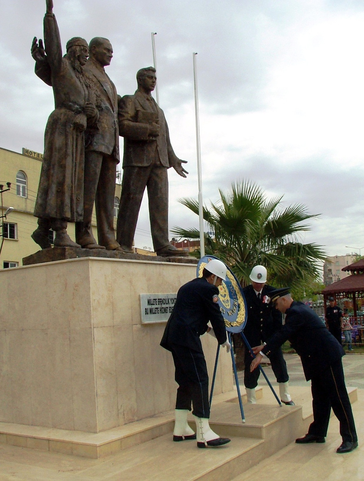 Türk Polis Teşkilatı'nın 163. Kuruluş Yıldönümü Cizre'de Coşku ile Kutlandı