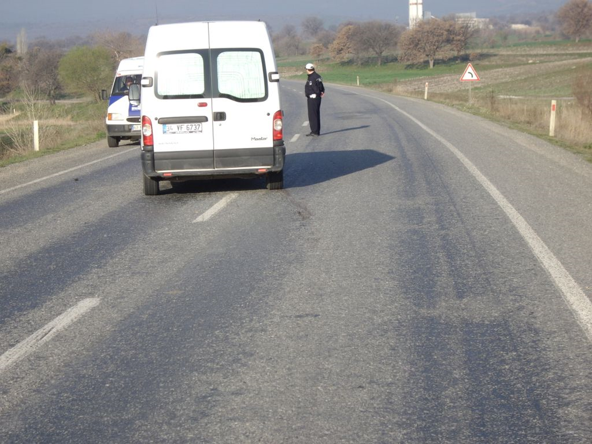 Gediz'de Trafik Kazası: 1 Ölü