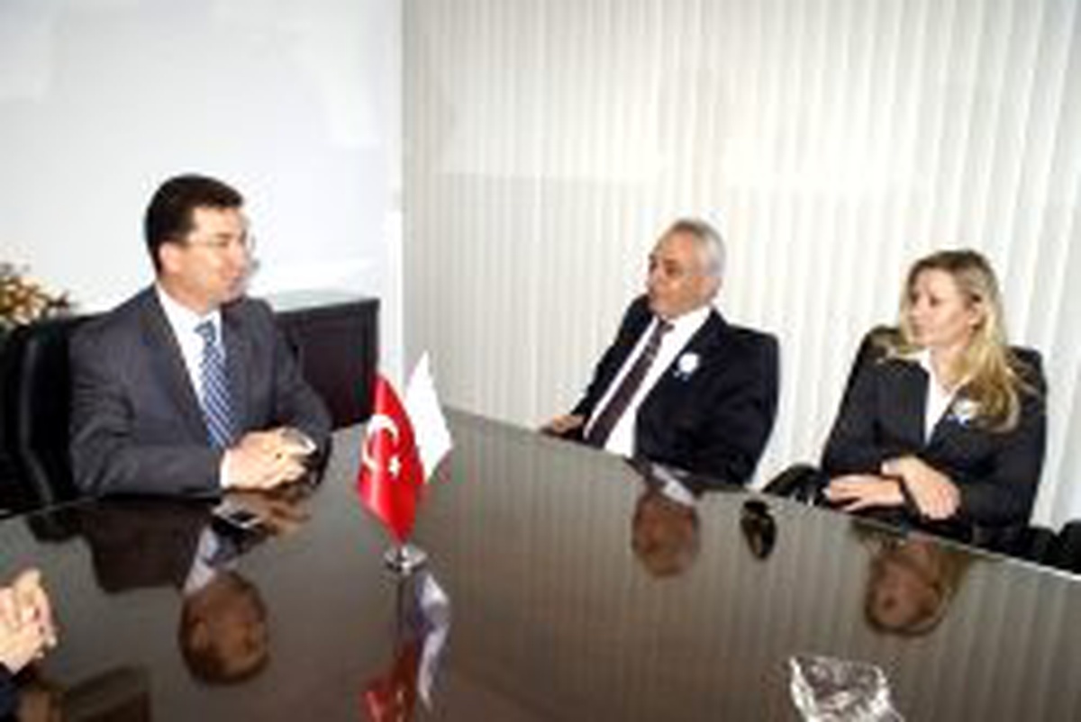 Sosyal Güvenlik Kurumu Aydın İl Müdürlüğü'nden Uğur Grubuna Plaket