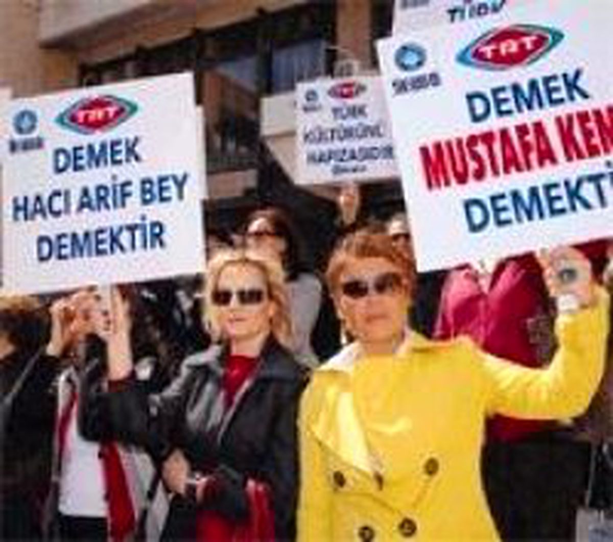 Direndiler, Geri Adım Attırdılar
