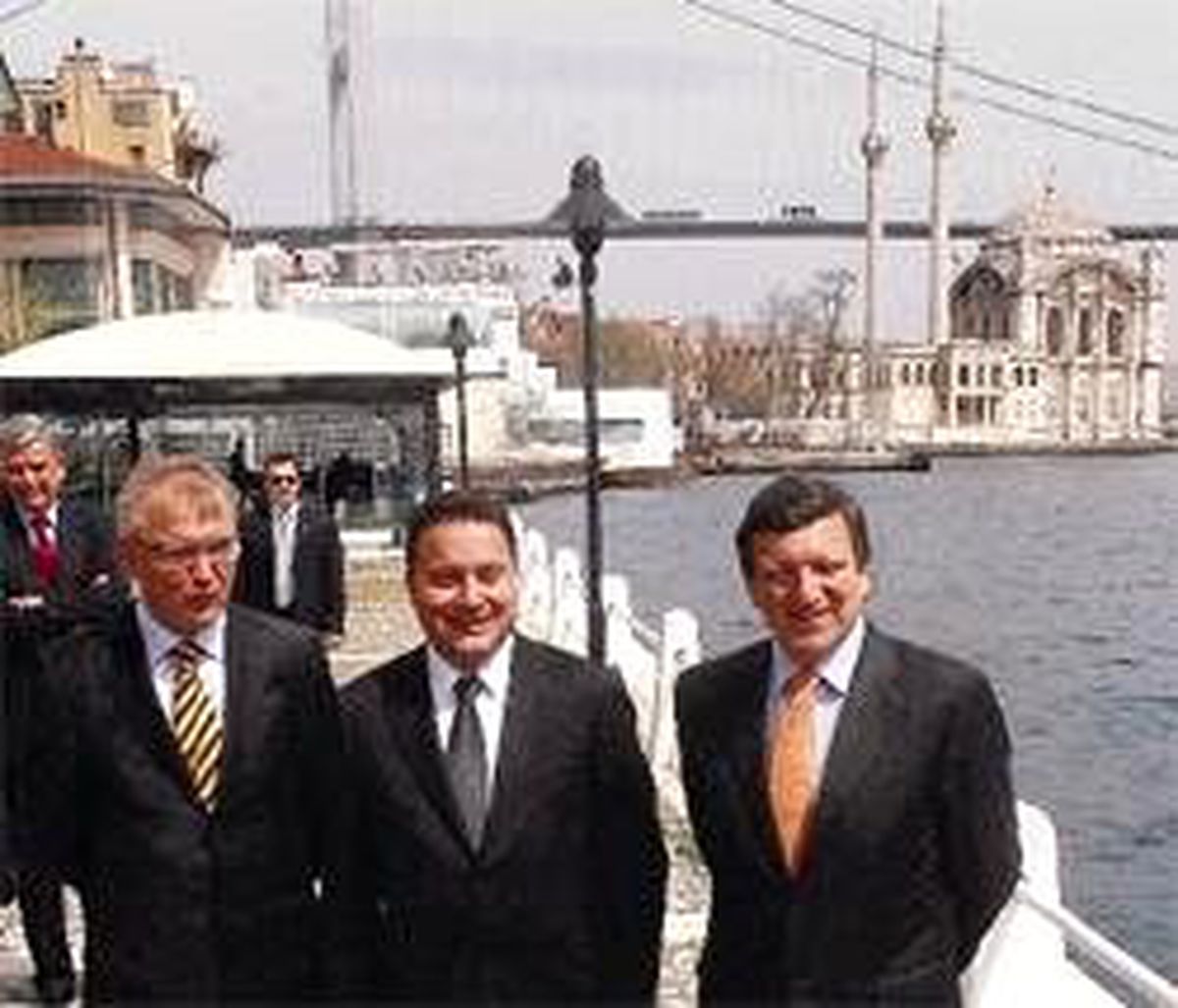 Barroso Reformlara Devam Dedi