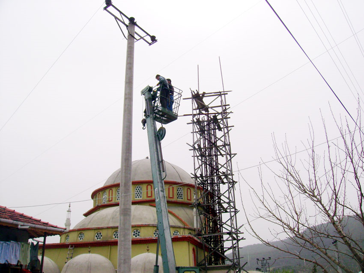 Taraklı Konak Camii'nin Minaresi Tamamlanacak