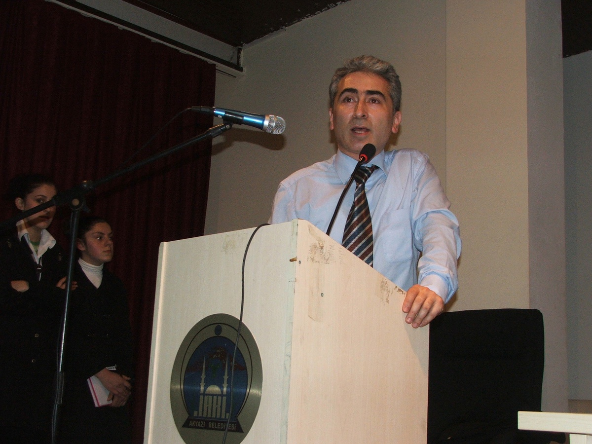 Akyazı Kız Meslek ve Teknik Lisesi Öğrencilerine "Enerji Tasarrufu" Konferansı