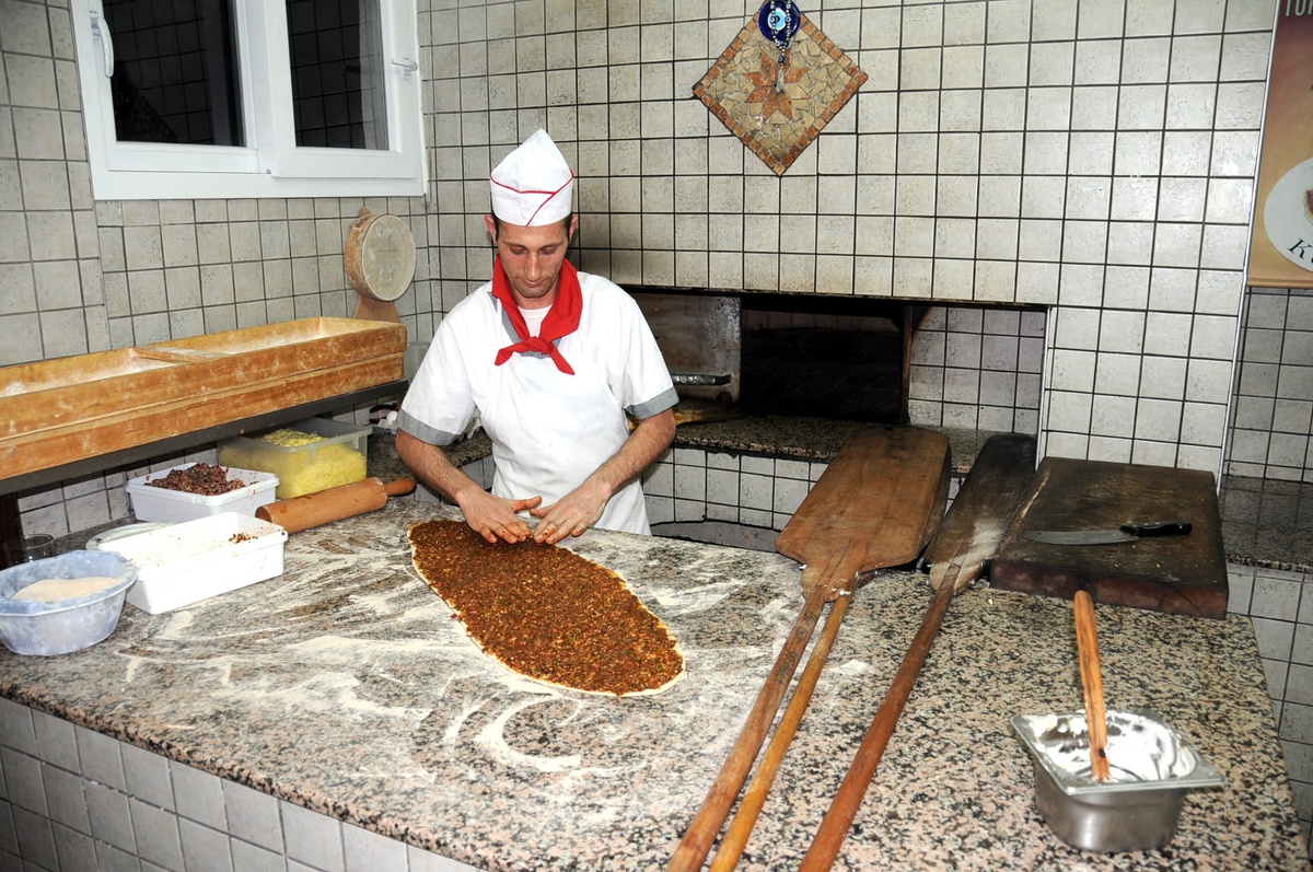 Aliağalı Pide Ustasından Farklı Bir Tat