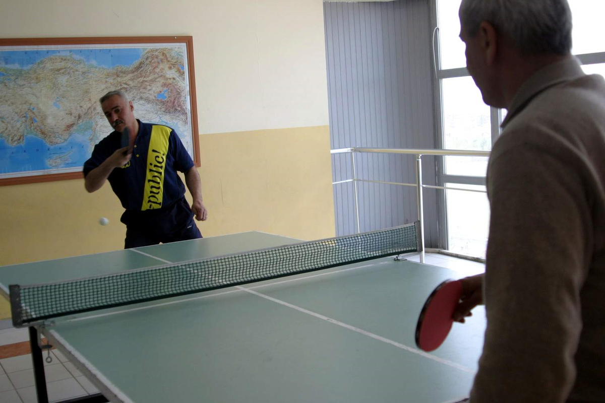 Siirt\'te Okul Velileri Arası Masa Tenisi Turnuvası Yapıldı