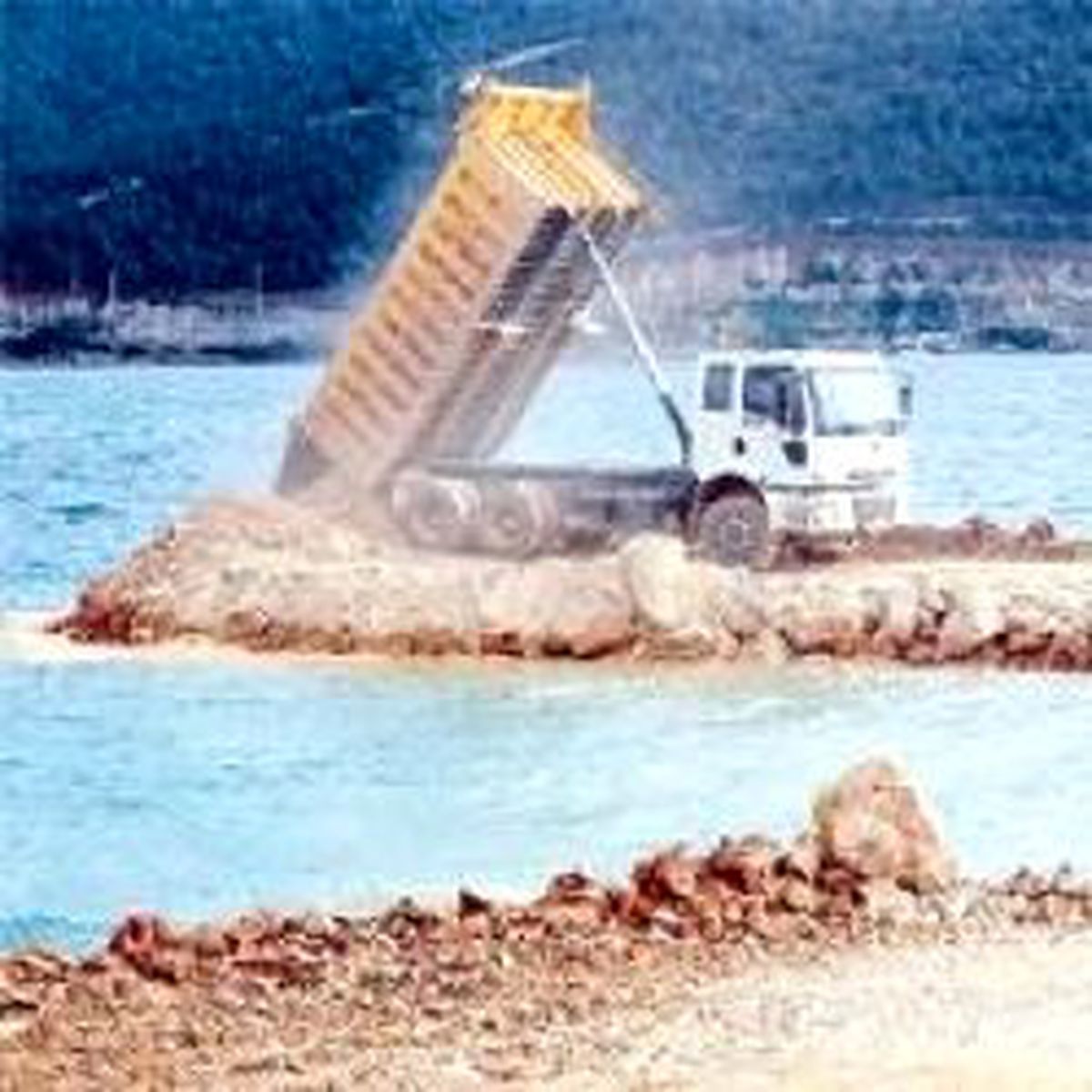 Cennete Kaçak Dolgu Yapan Şirkete Turizme Katkı Ödülü