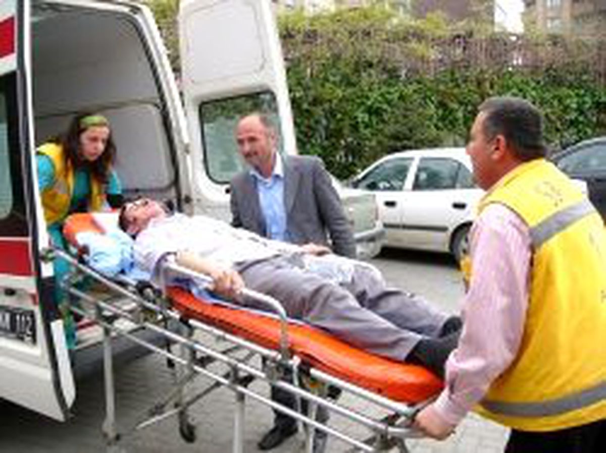 Bisiklet Otomobil ile Çarpıştı: 1 Yaralı