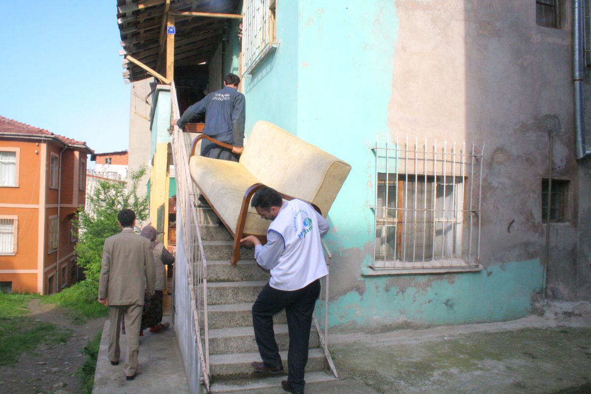 Hızır Adım'dan 4 Aileye Yardım