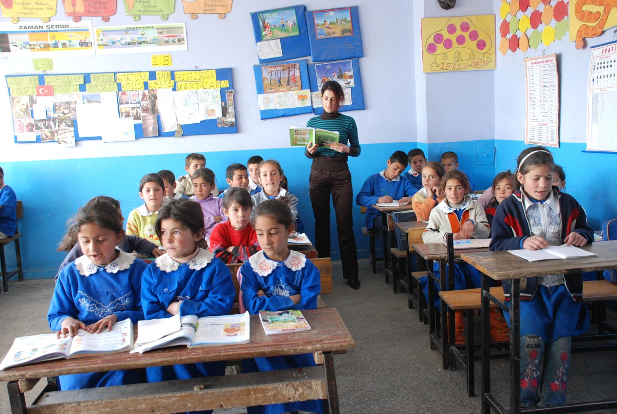 Köy Öğretmenleri Bütün Kızları Okula Kazandırdılar