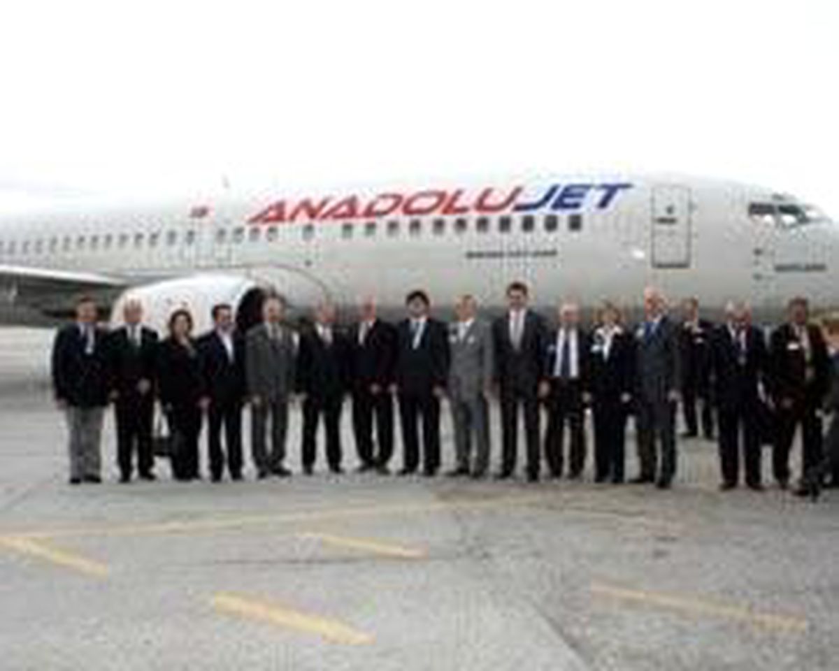 Anadolujet Uçuşlara Başladı