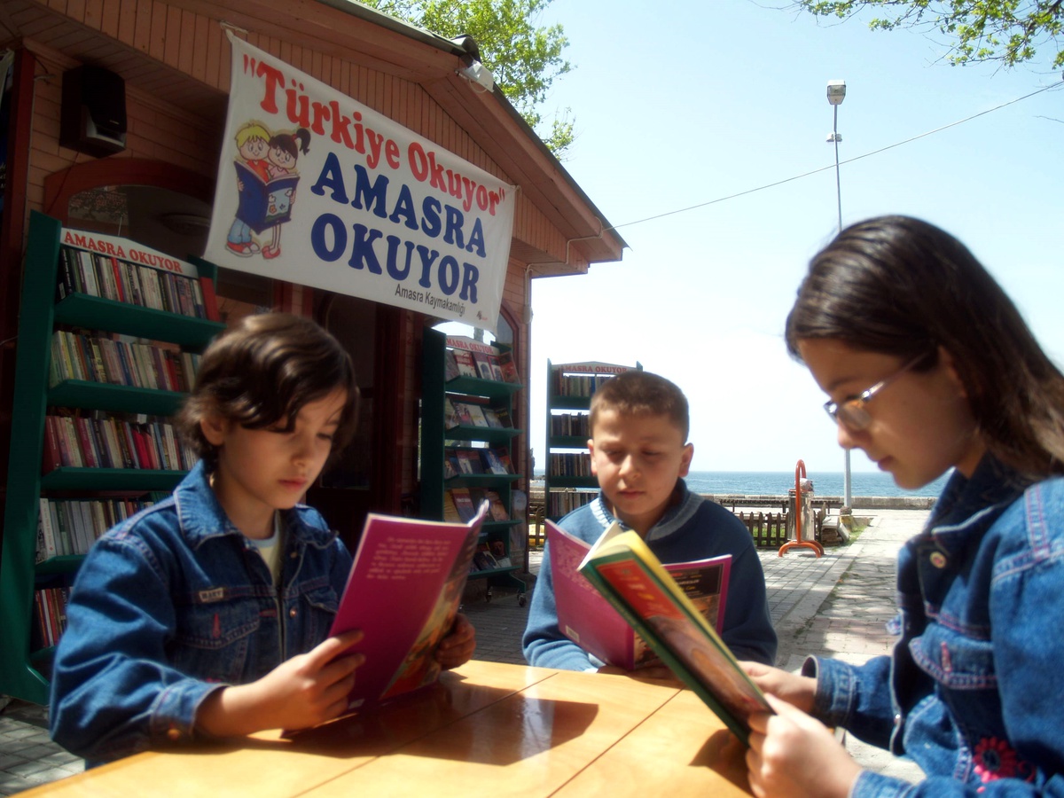 'Amasra Okuyor' Kampanyasına Büyük İlgi