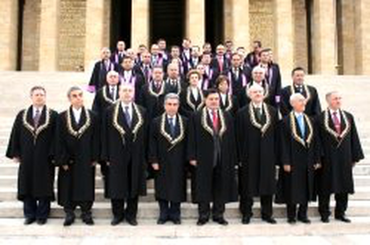 Anayasa Mahkemesi Heyeti Anıtkabir'i Ziyaret Etti
