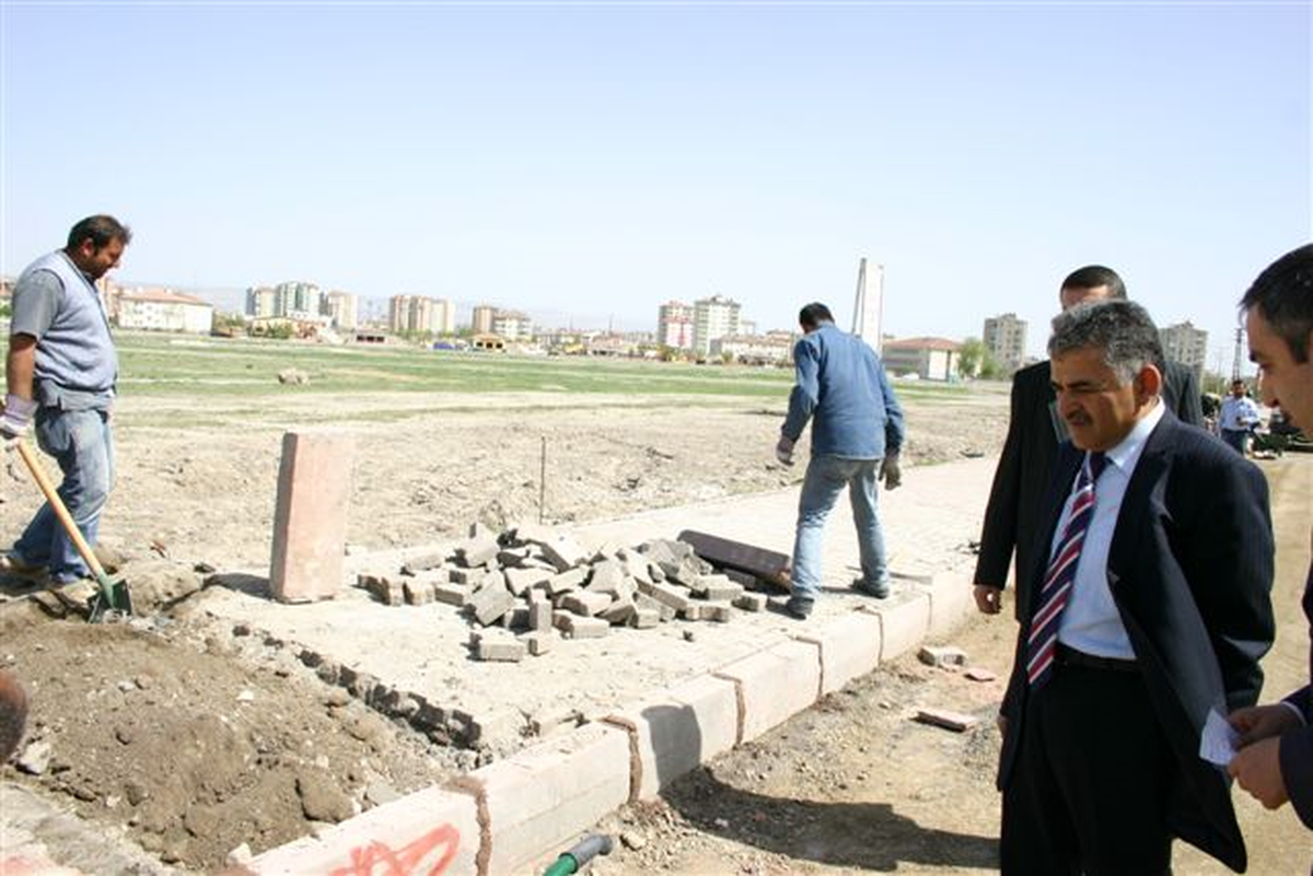 Melikgazi Beldiyesiâ€™nden Asfaltlama Çalışması