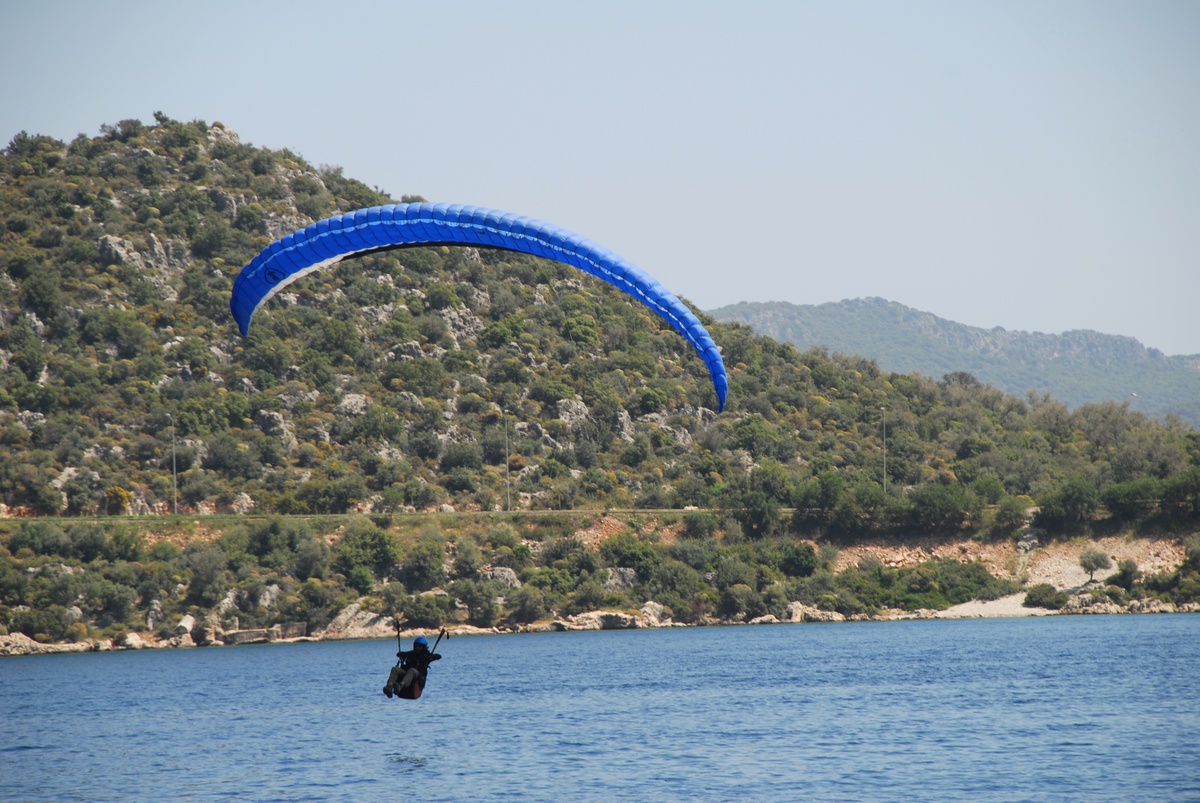 3. Uluslararası Kaş Yamaç Paraşütü Festivali Başladı