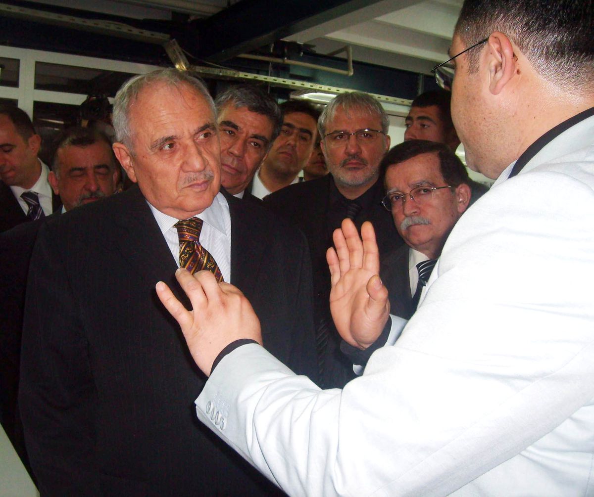 Bakan Gönül İzmir'de