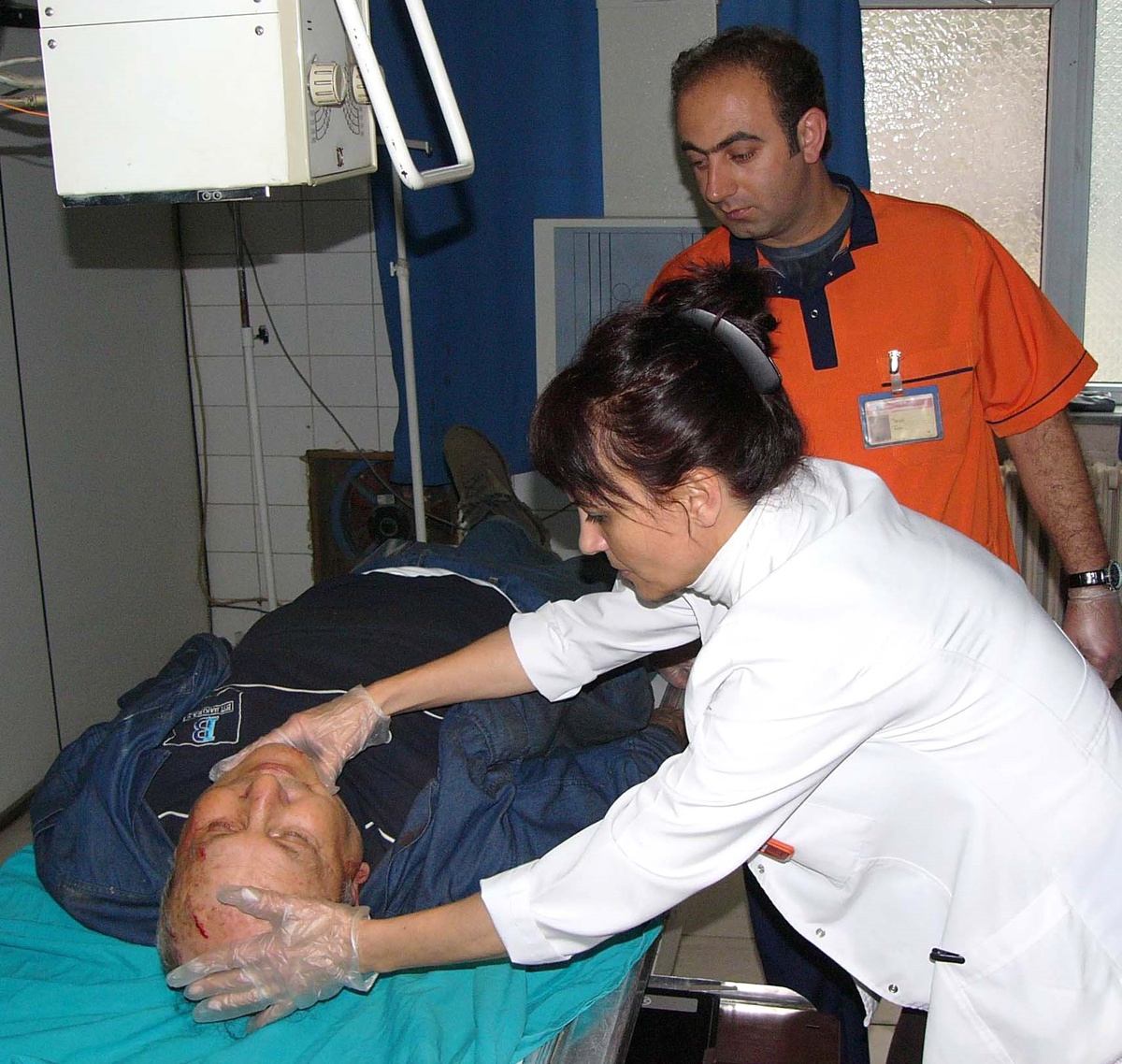 Üzerlerine Demir Profil Düşen 2 Mühendis Yaralandı