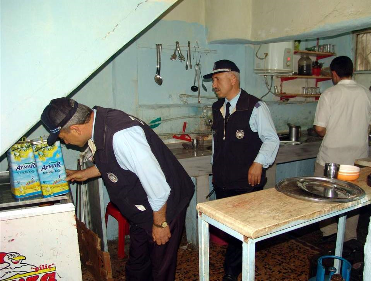 Zabıta Ekipleri Esnaf Denetimini Sıklaştırdı