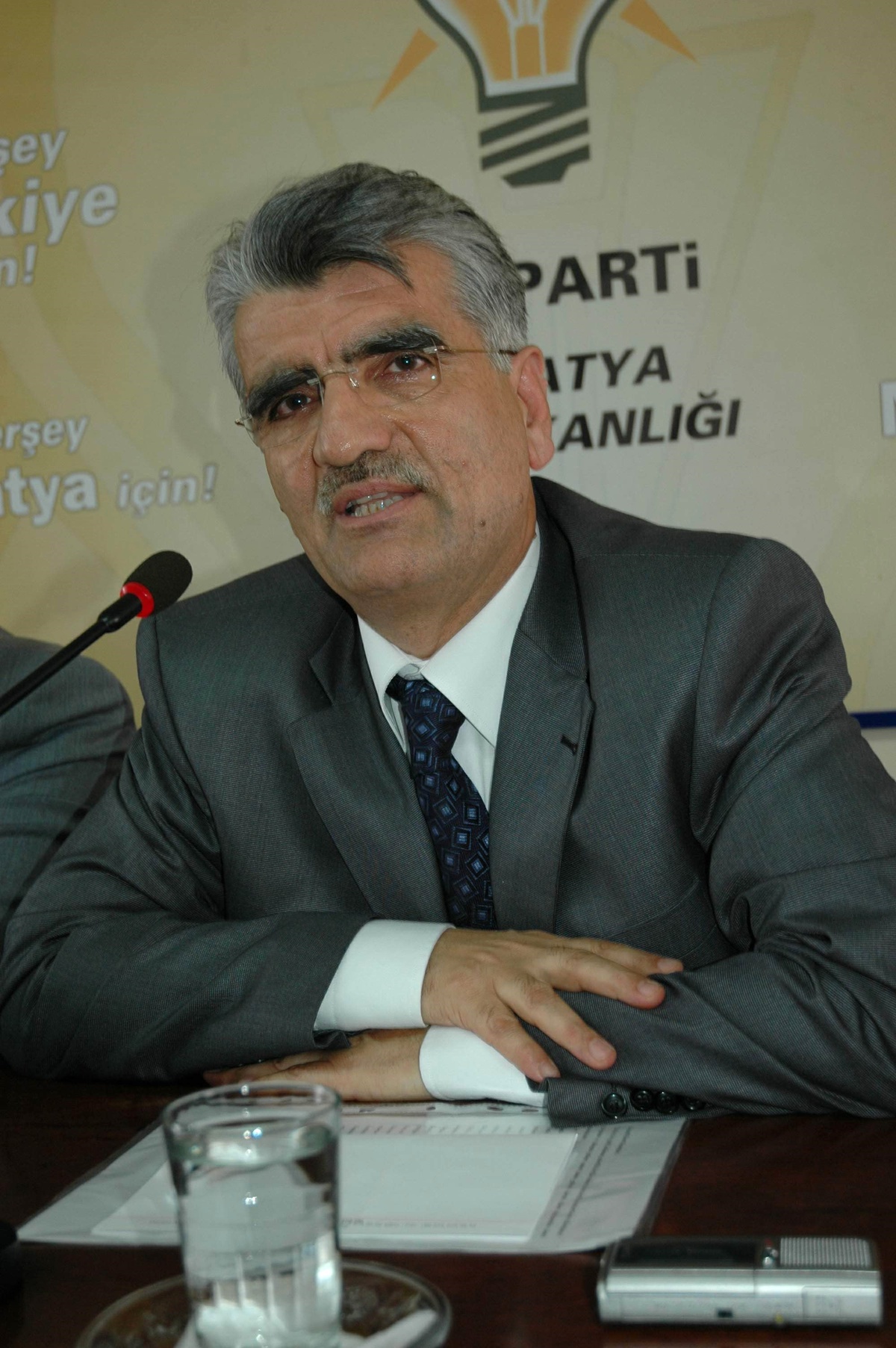 AK Parti'li Milletvekili Şahin Halk Gününe Katıldı