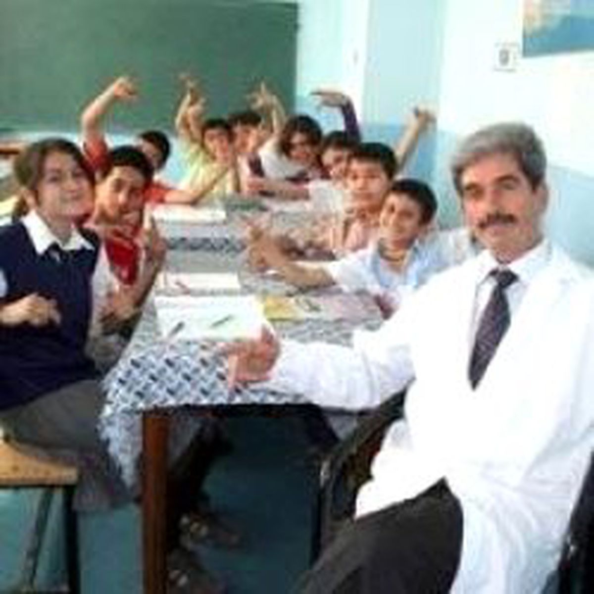Rap Yapmıyor, Ders İşliyor