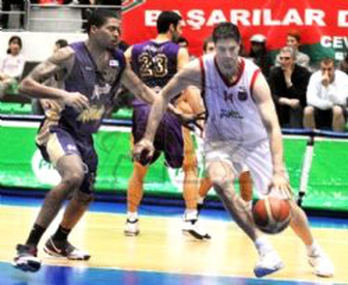 Pınar Karşıyaka: 92 - Alpella: 69