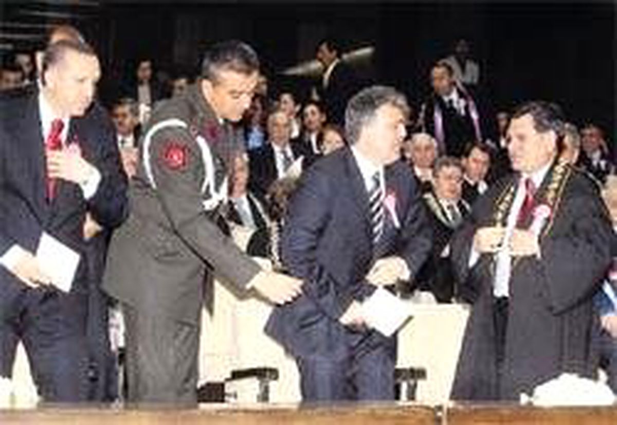 Veda İçin Kalkmışlar
