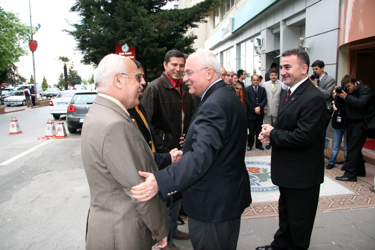 Vali Yavuz Erkmen'den Ereğli Belediyesine Veda Ziyareti