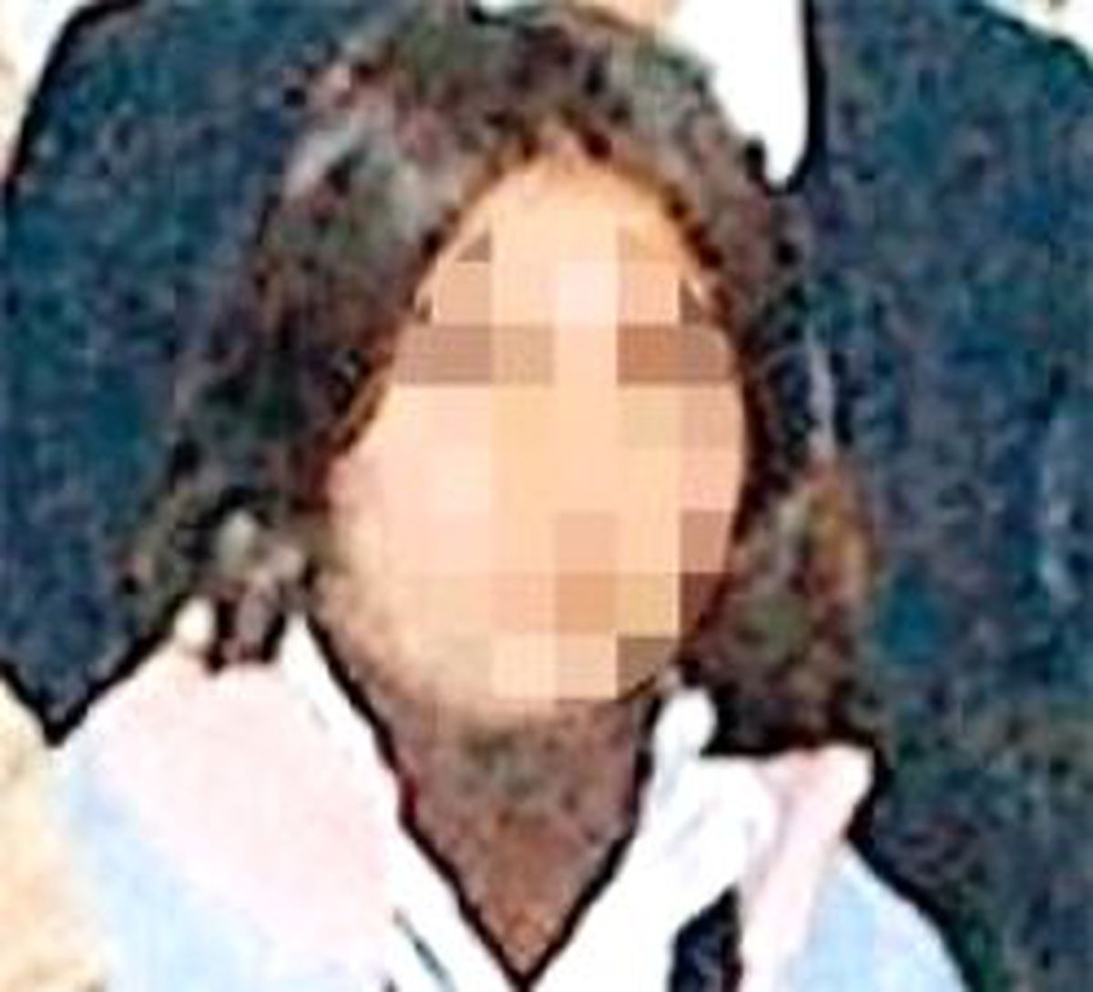 B.Ç'ye Evin Yolunu Öğretmiş