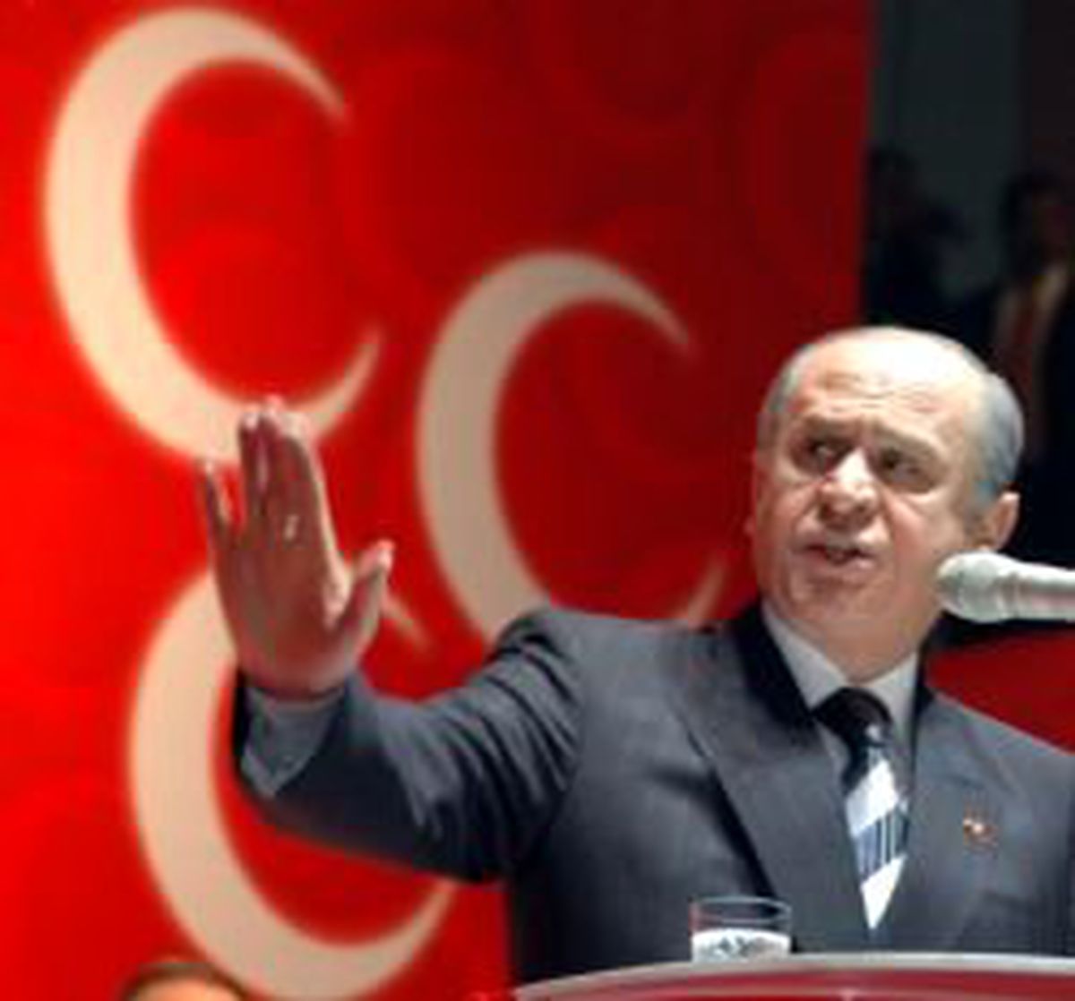 Bahçeli: Miting Ertelensin