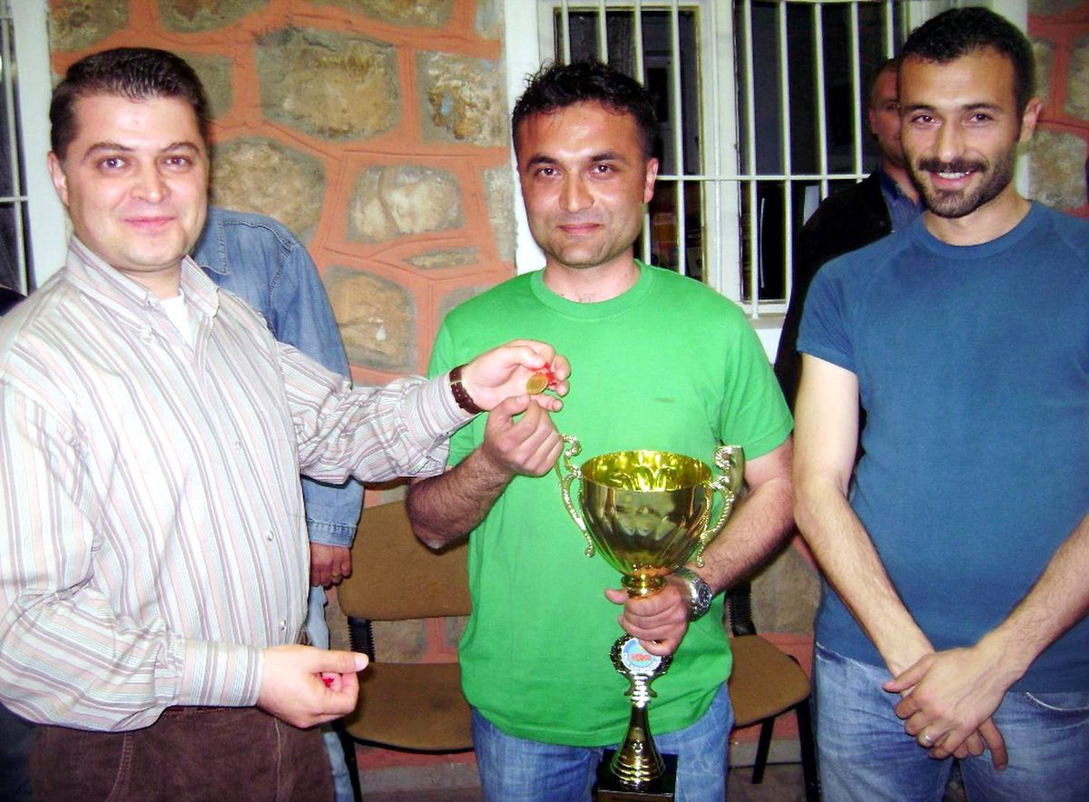 Eruh'ta 'Eşli Bilardo Turnuvası' Sonuçlandı