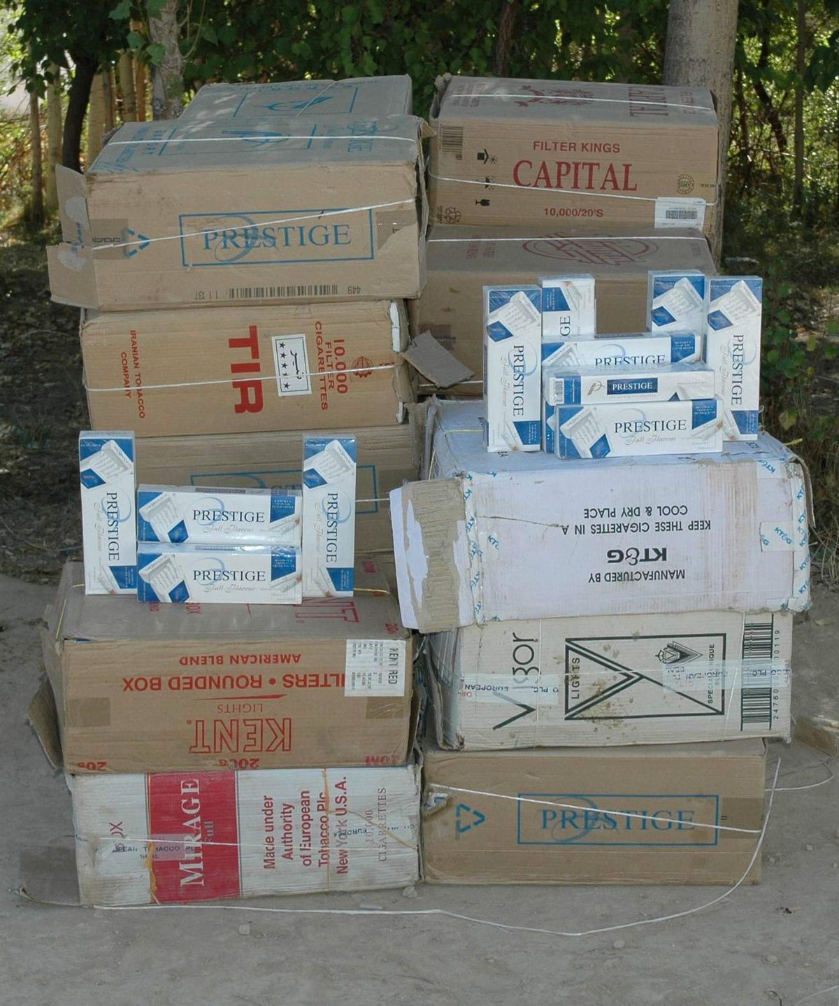 Gevaş İlçesinde 88 Bin Paket Kaçak Sigara Ele Geçirildi