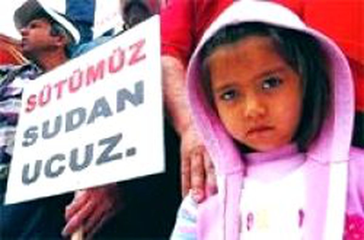 Sütçülerden AKP'ye Atatürk'lü Uyarı