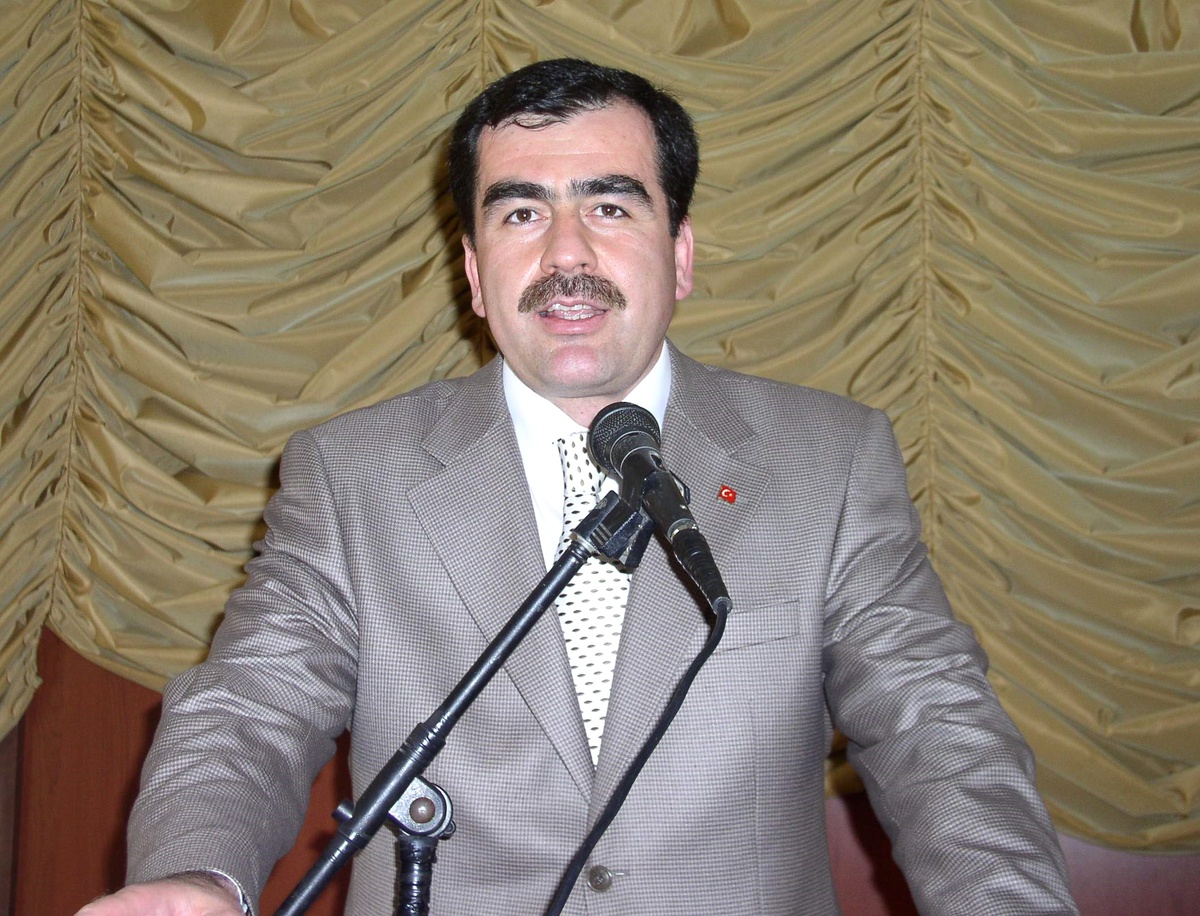 AK Parti Milletvekili Erdem'den Aday Açıklaması