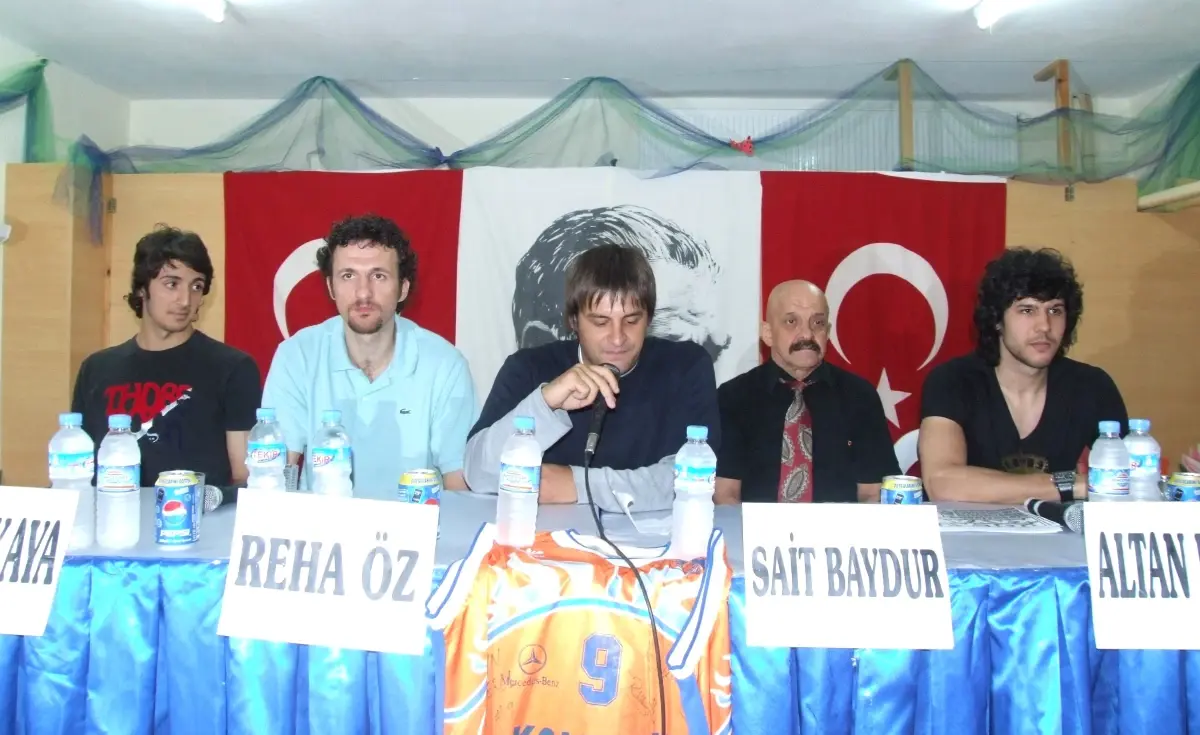 Mersin Büyükşehir Belediyesporlu Basketbolcular Silifke'de Panele Katıldı