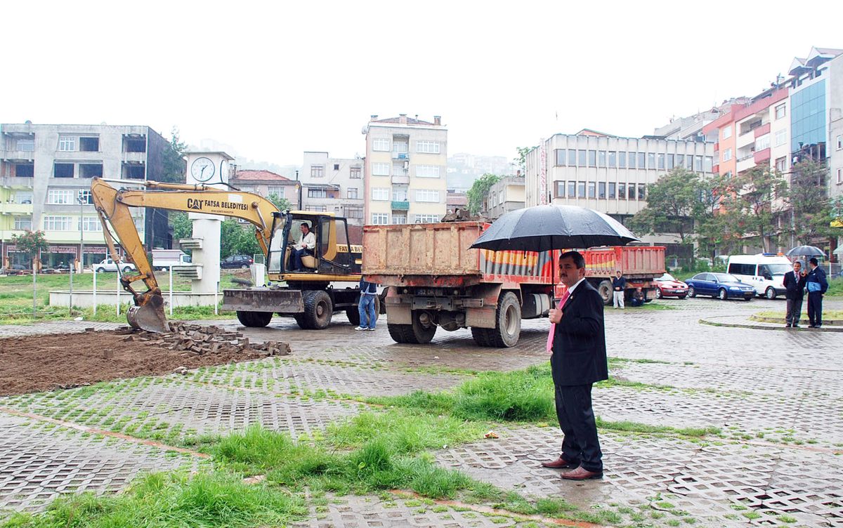 Otopark İçin İlk Kepçe Vuruldu