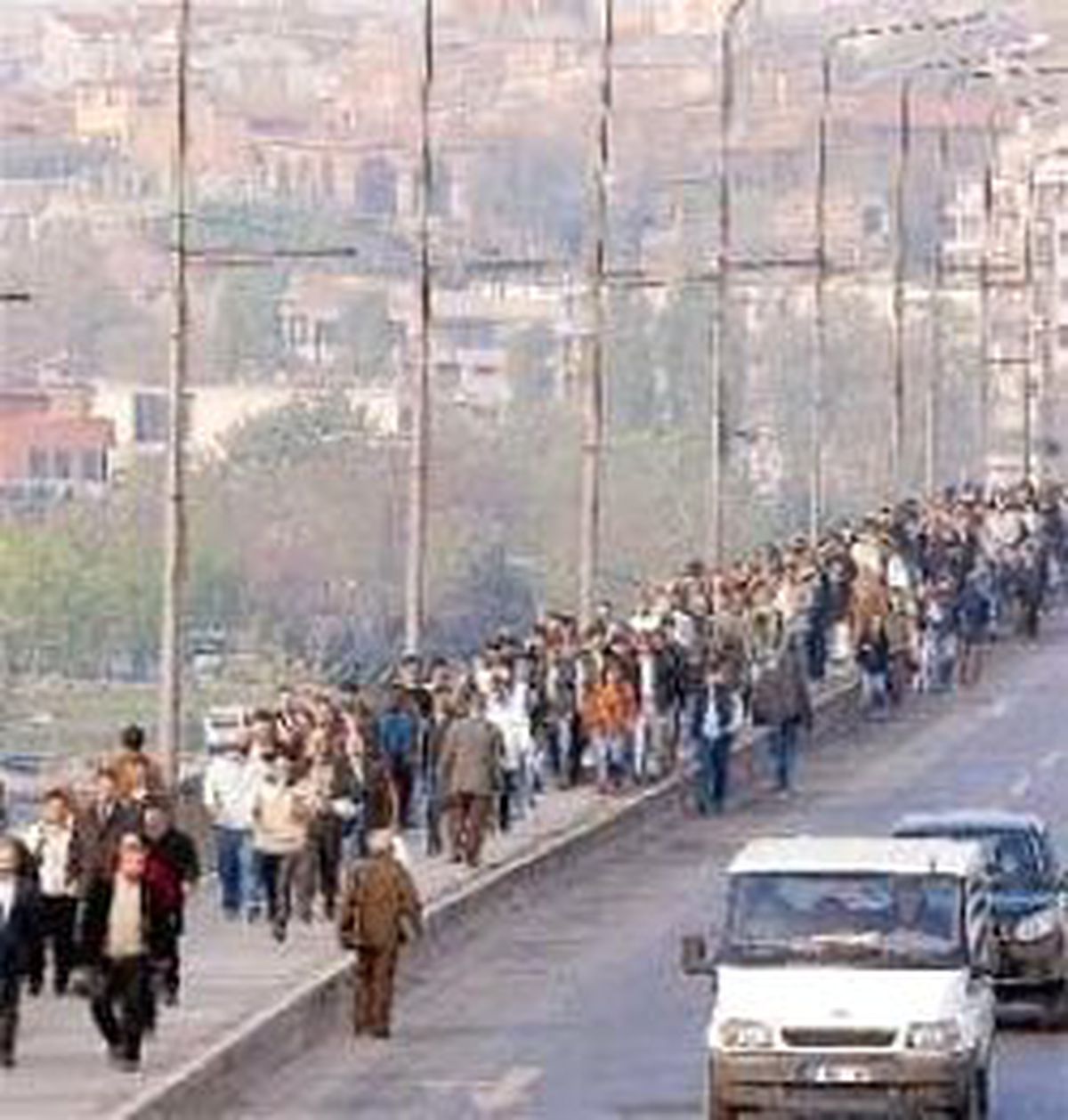Şirketlerden 1 Mayıs İçin 'Erken Mesai ve Rahat Ayakkabı' Formülü