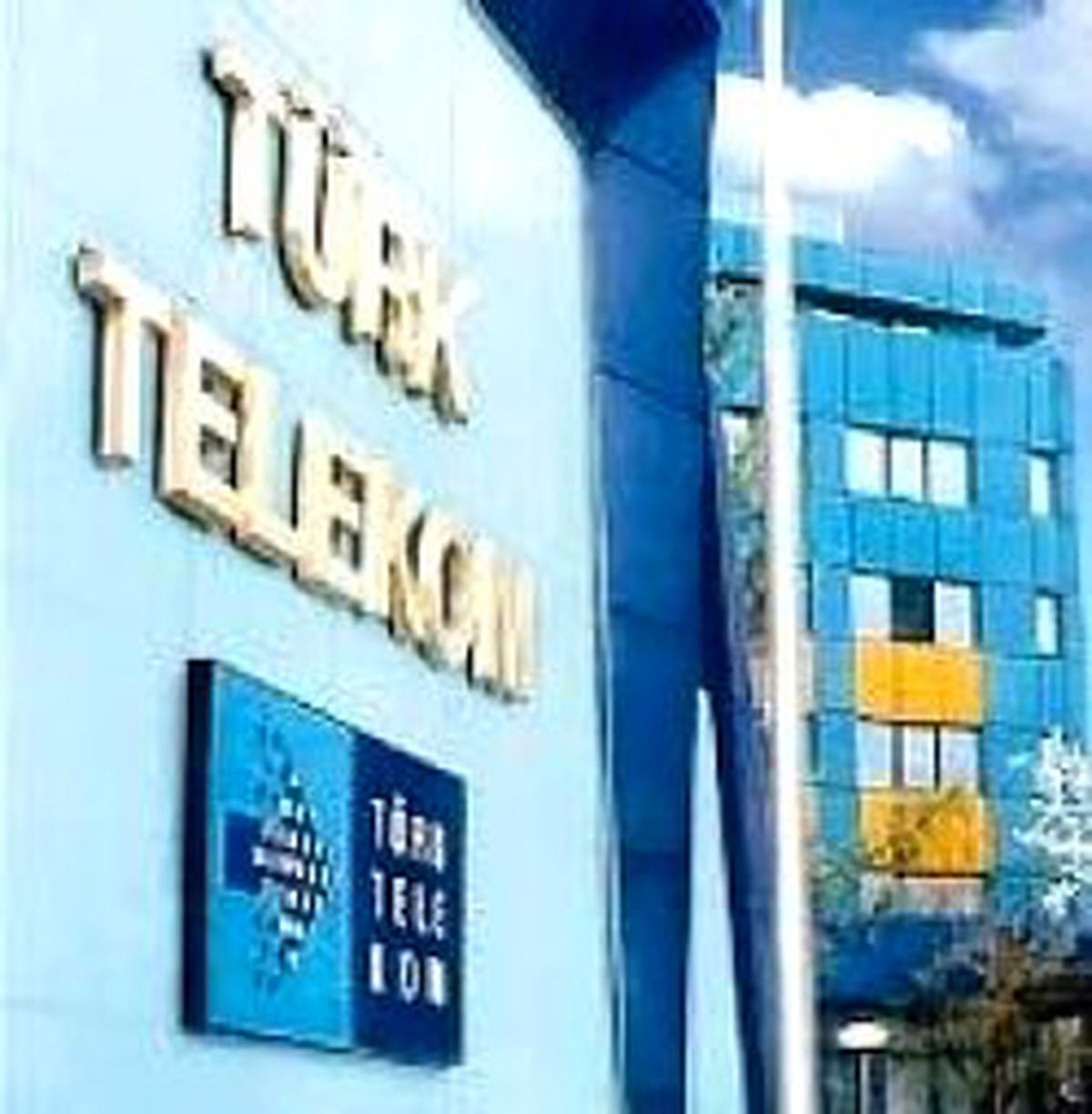 Telekom'da Ön Talep Yüksek Oldu