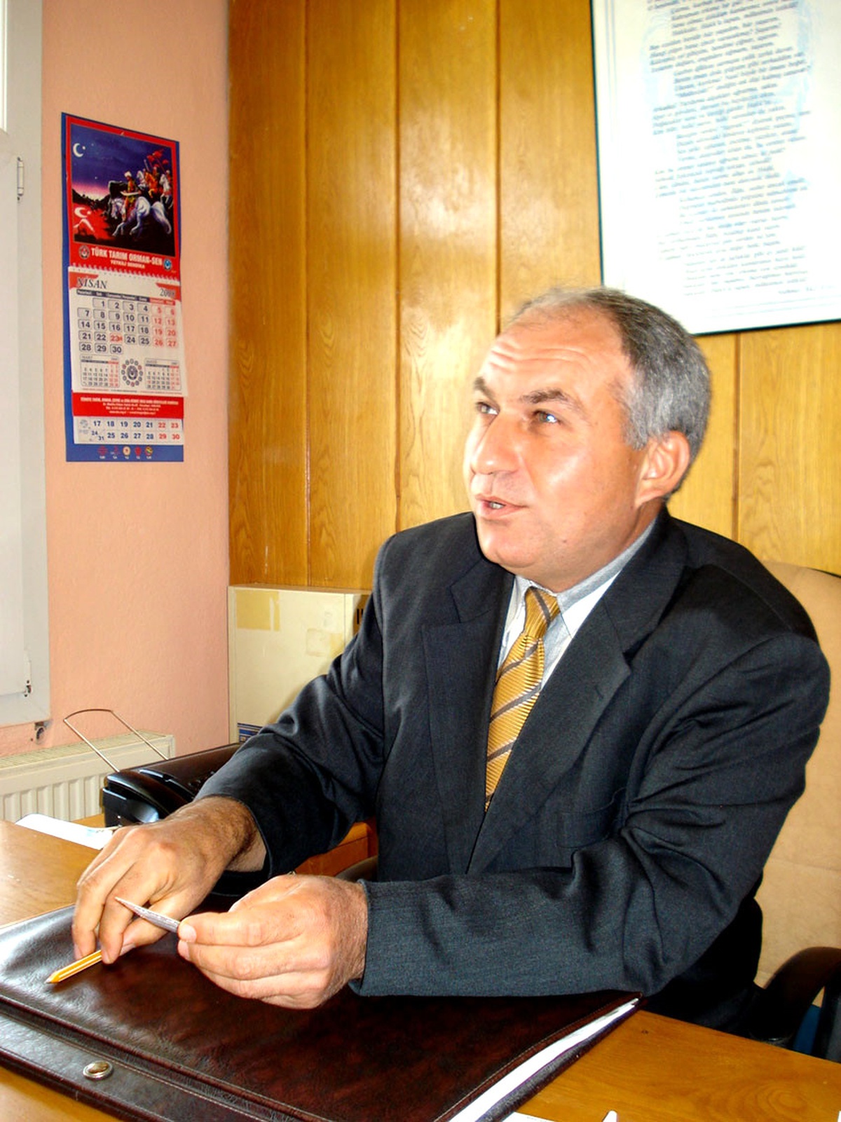 Sarıgöl'de, Taze Bağ Yaprağı Salamurasına Sıkı Kontrol.