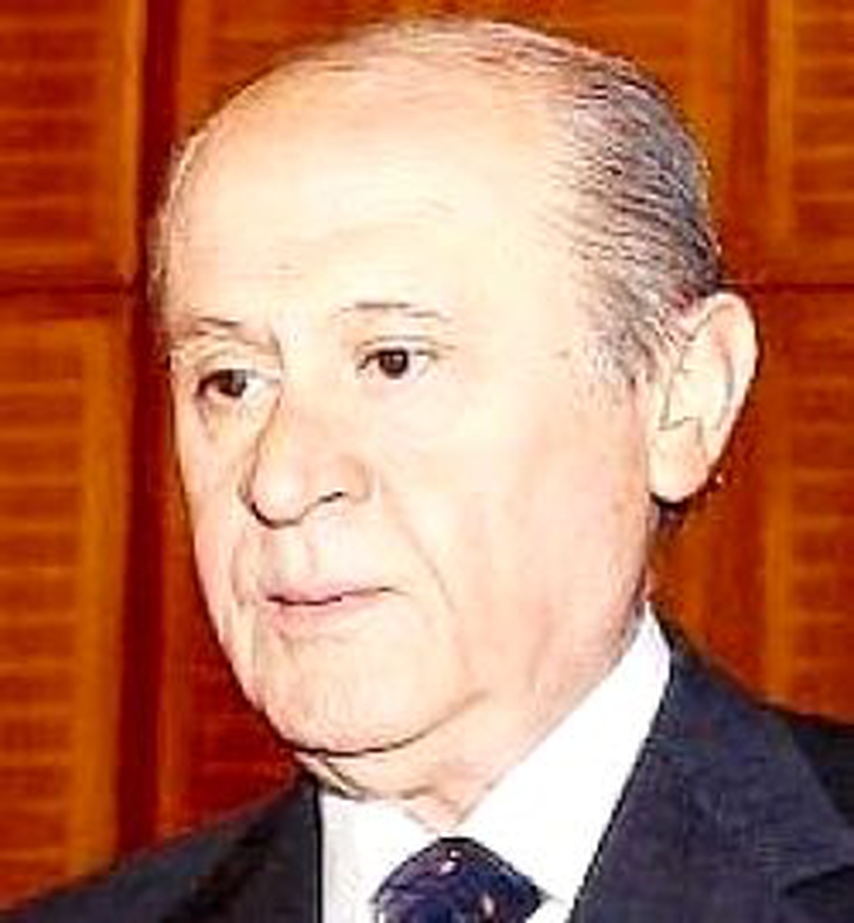 Bahçeli, Semt ve Mahalle Ülkü Ocakları'nı Kapatıyor